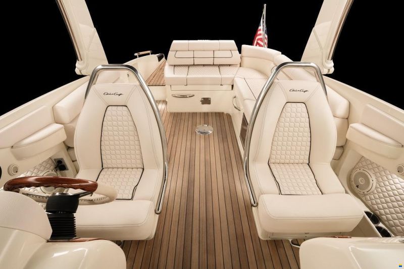 Chris Craft Launch 28 GT