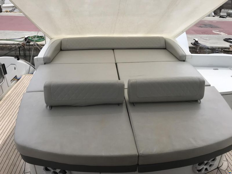 Azimut 68 S