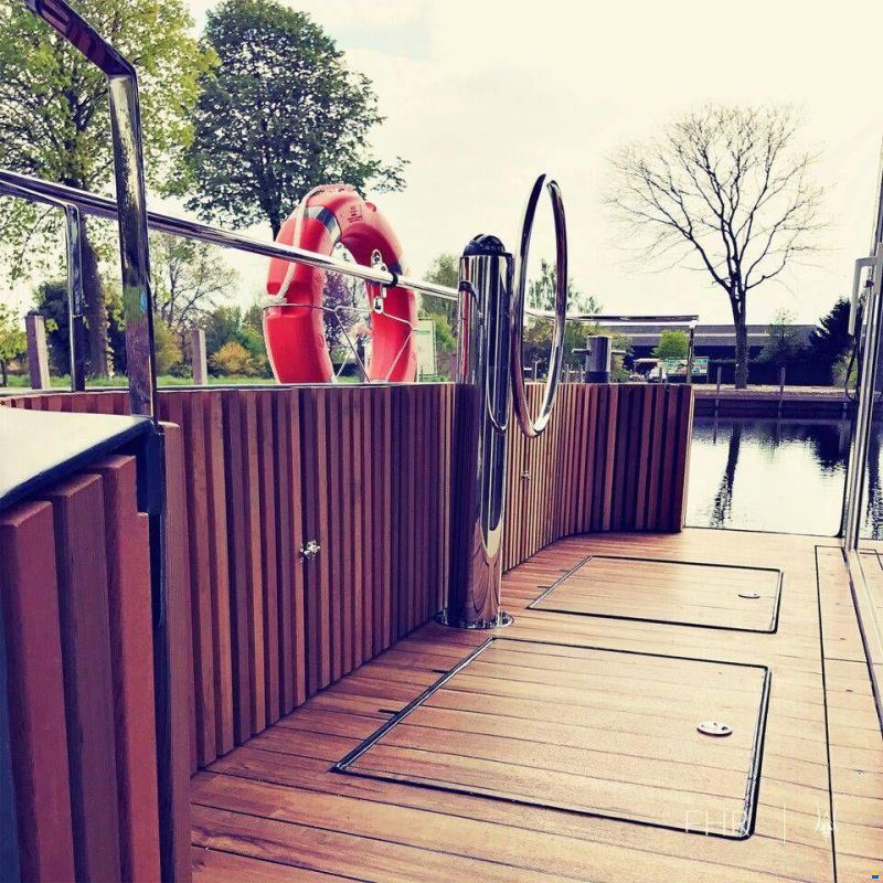 Houseboat MOAT Floating Hotel Room