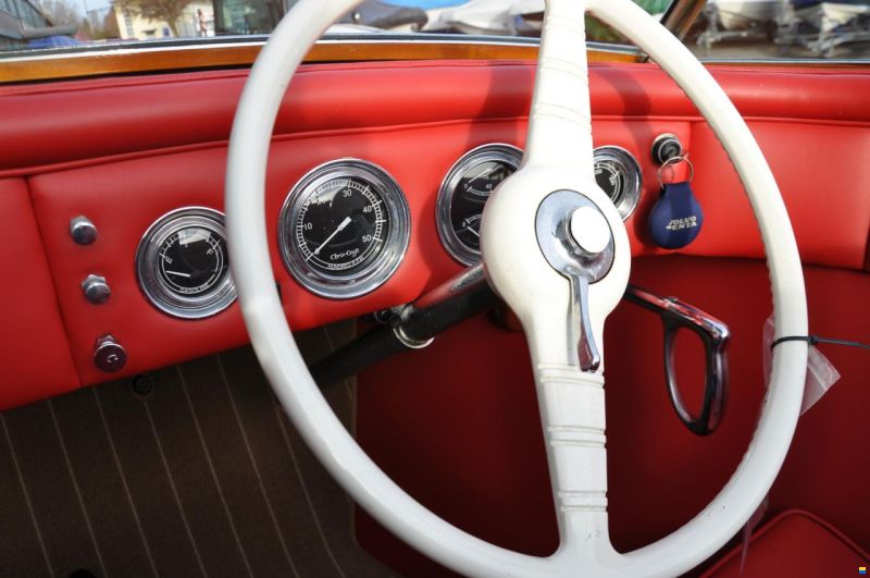 Chris Craft 20 Custom Runabout