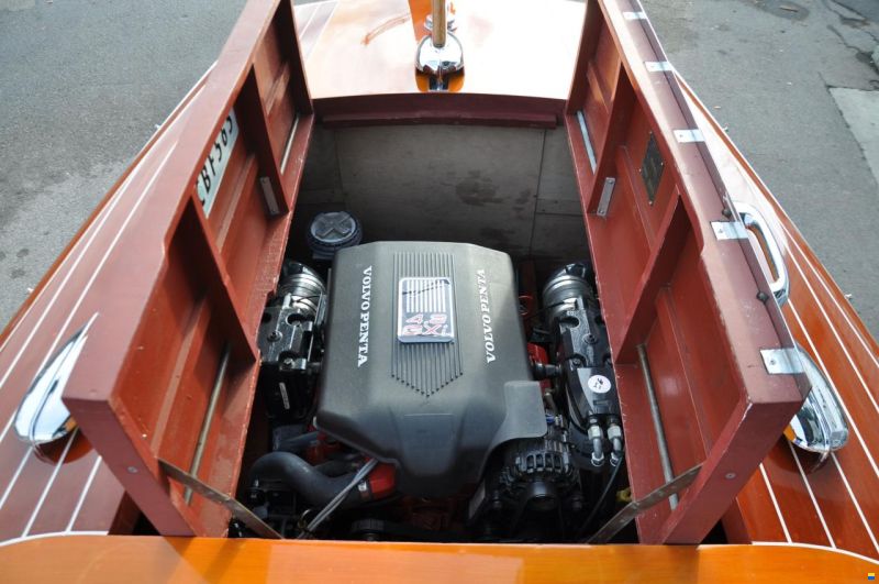 Chris Craft 20 Custom Runabout