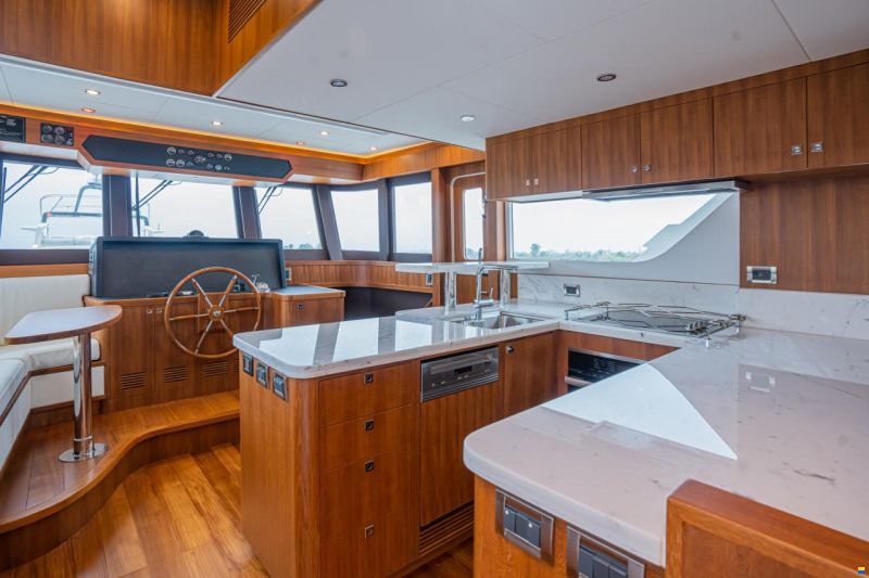 Selene 60 Explorer