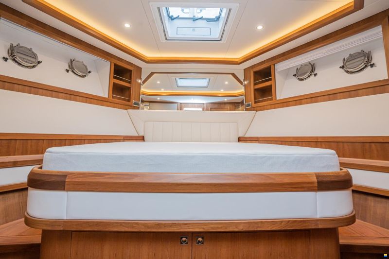 Selene 60 Explorer