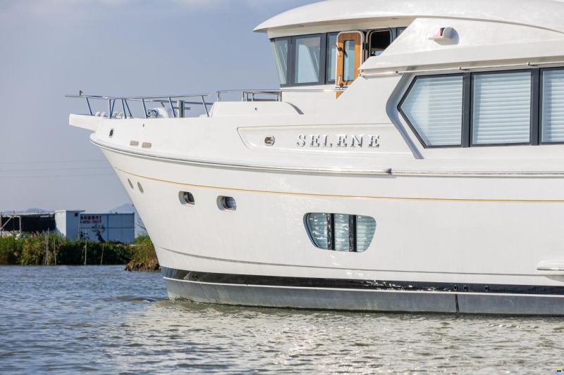 Selene 60 Explorer