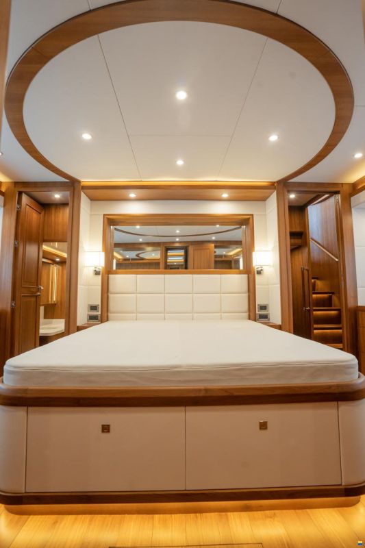 Selene 60 Explorer