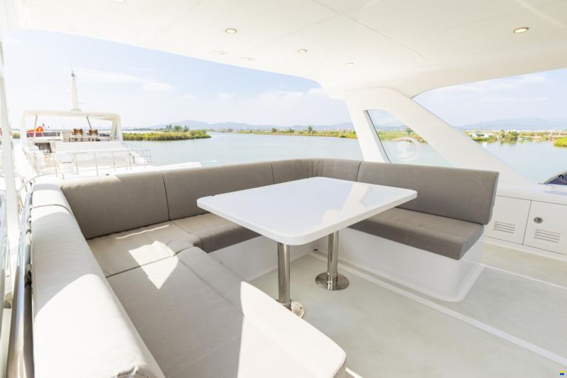 Selene 60 Explorer