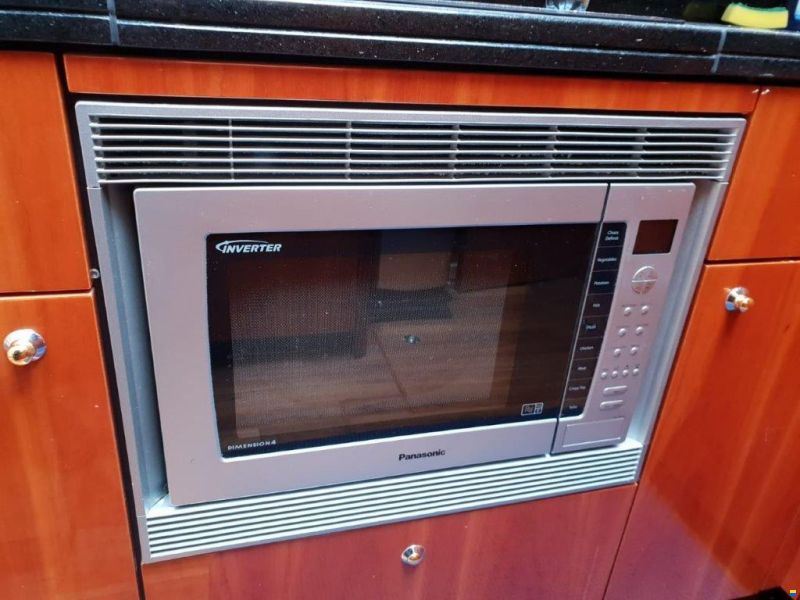 Sunseeker Predator 52