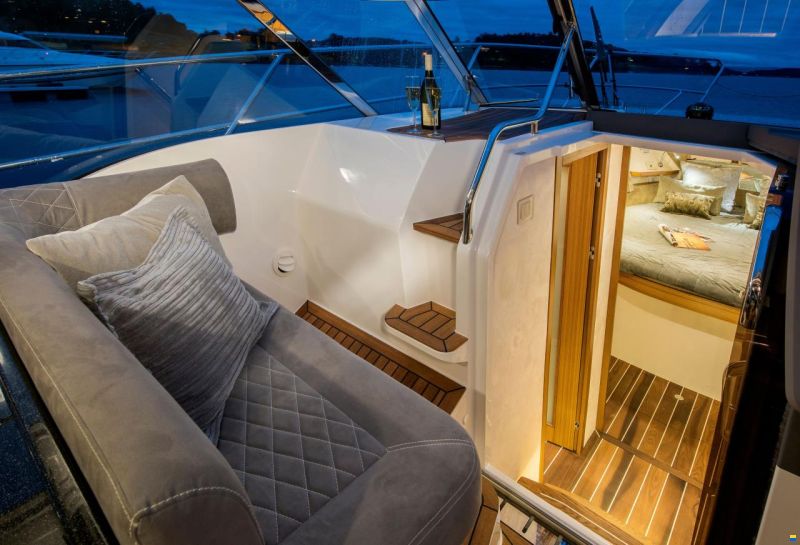 Marex 360 Cabriolet Cruiser