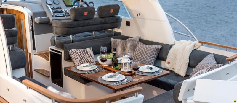 Marex 310 Sun Cruiser