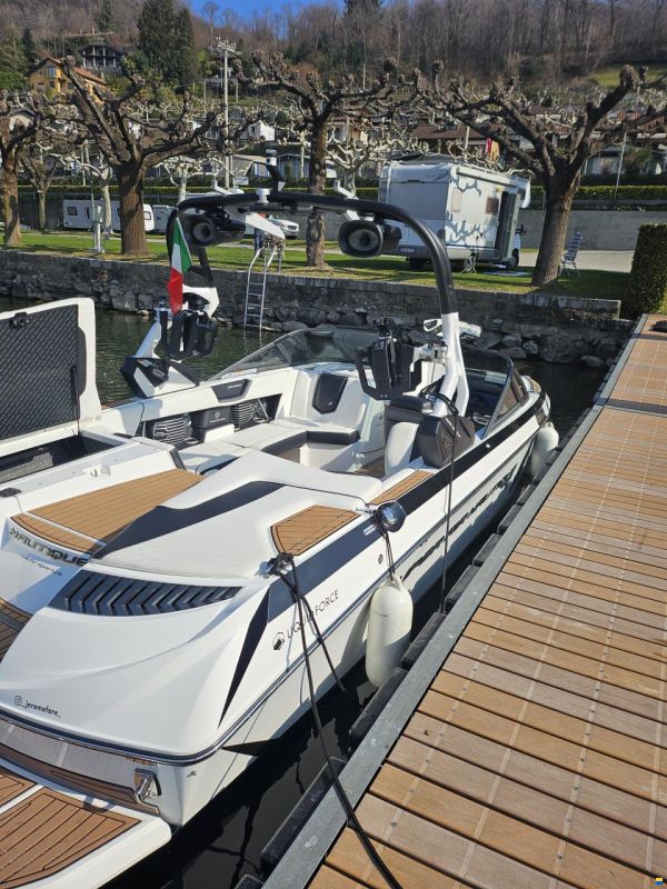 Nautique G21