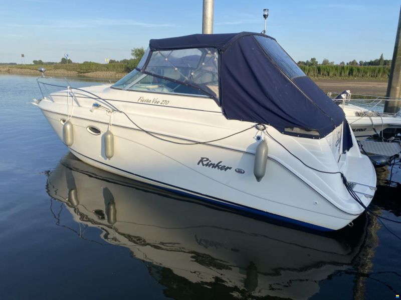Rinker 270 Fiesta Vee