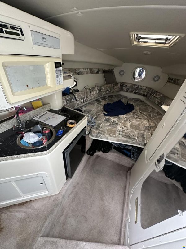 Rinker 270 Fiesta Vee