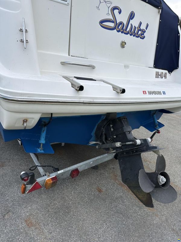 Rinker 270 Fiesta Vee