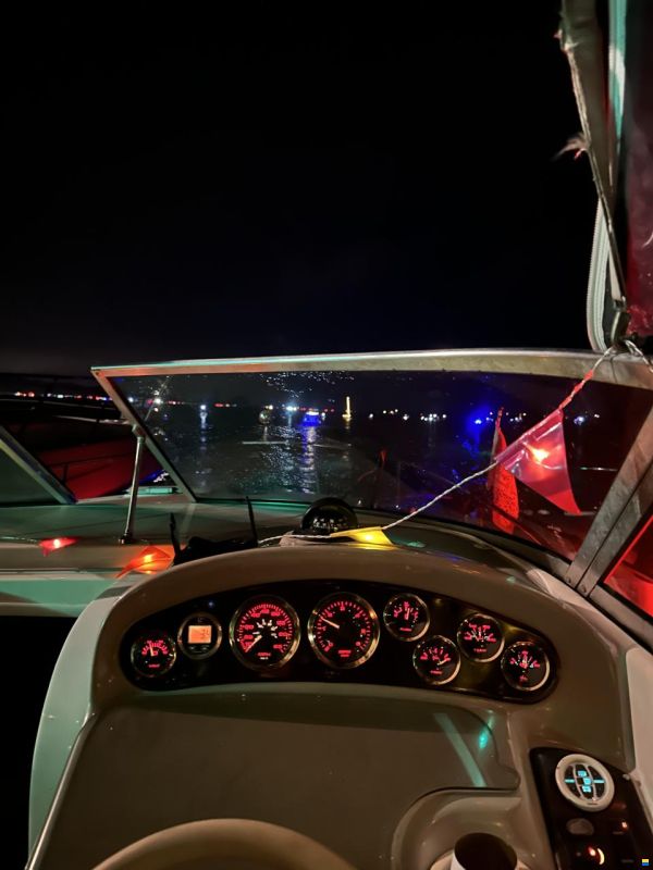 Rinker 270 Fiesta Vee