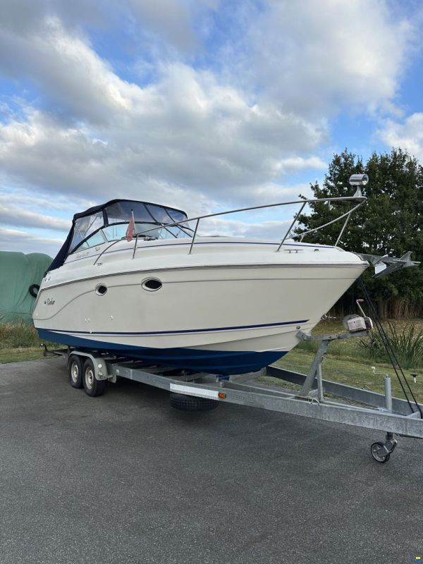 Rinker 270 Fiesta Vee