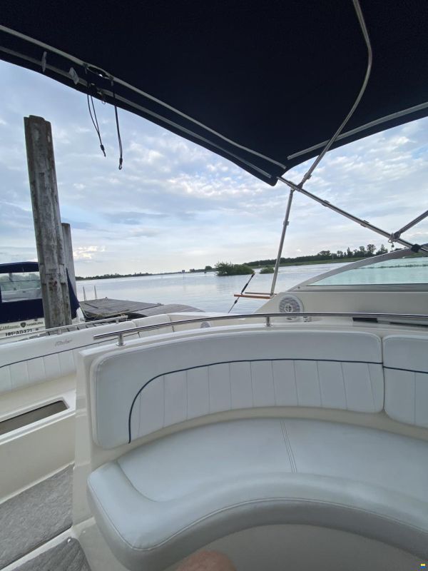 Rinker 270 Fiesta Vee