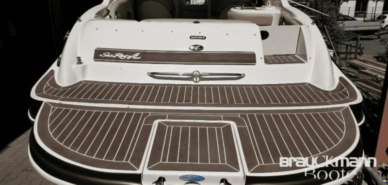 Sea Ray 270 Sundeck