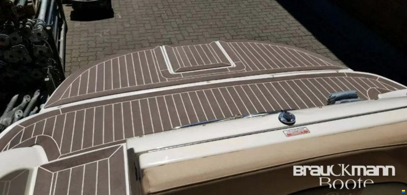 Sea Ray 270 Sundeck