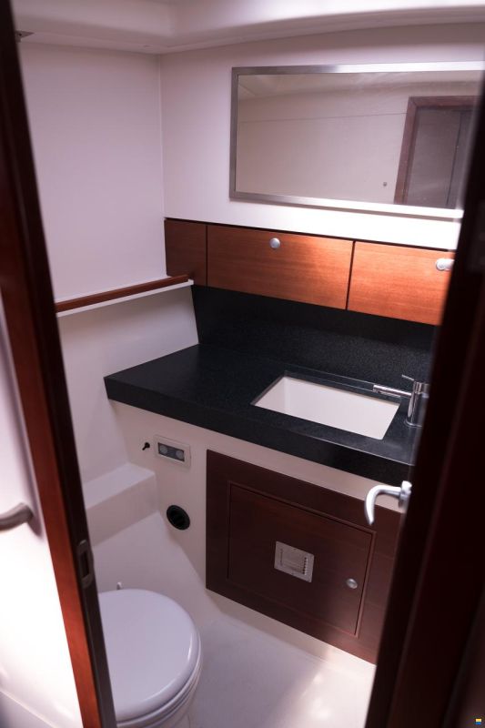 Hanse 470E