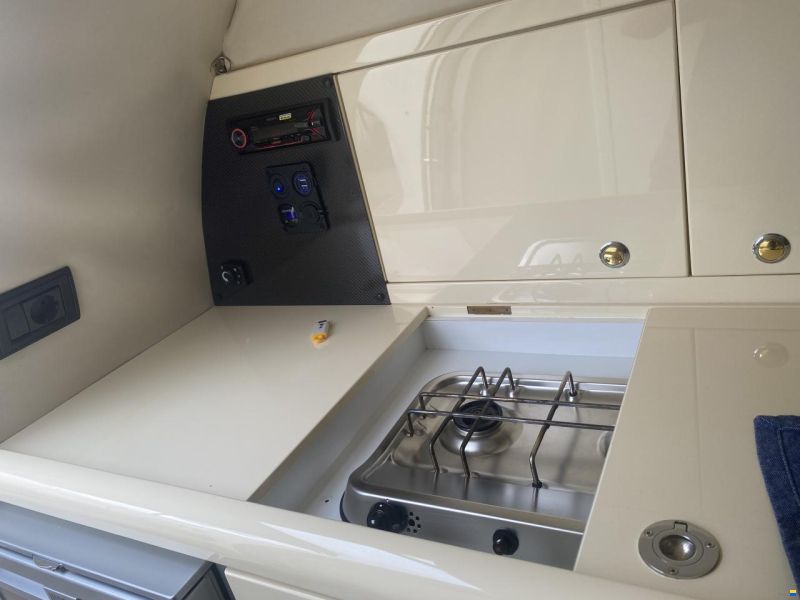 Sunseeker Hawk 31