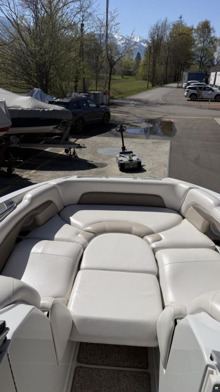 Crownline E6