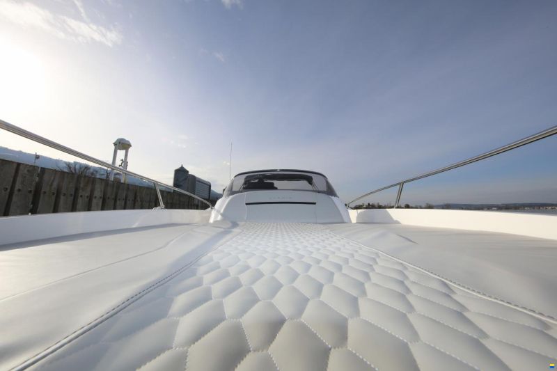 Karnic SL652 Hensa Edition