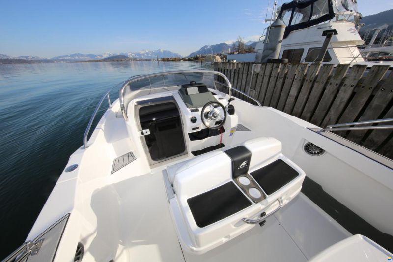 Karnic SL652 Hensa Edition