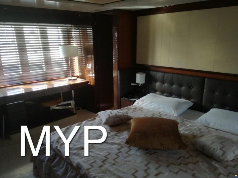 Azimut 84