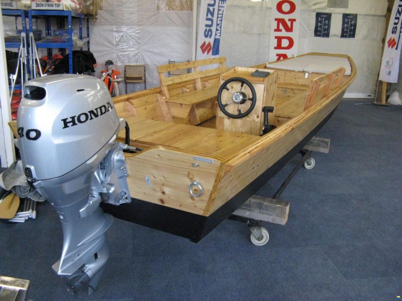 Witti Holz Fährboot