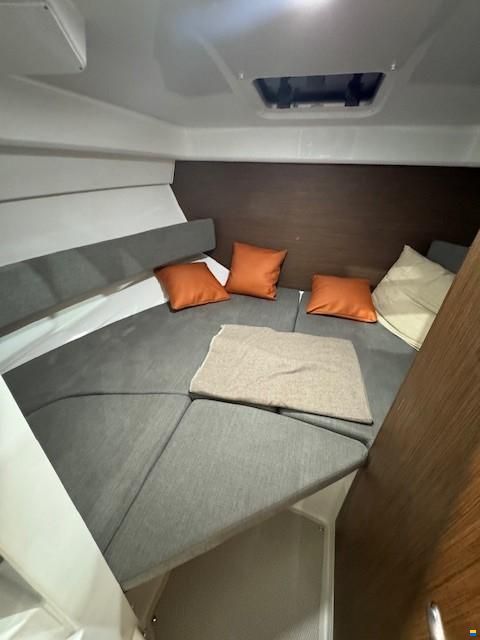 Beneteau Antares 8 OB V2