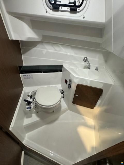 Beneteau Antares 8 OB V2
