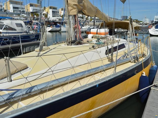 Oyster 37