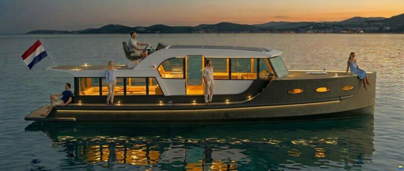Pure Boating Fifty / Fifty