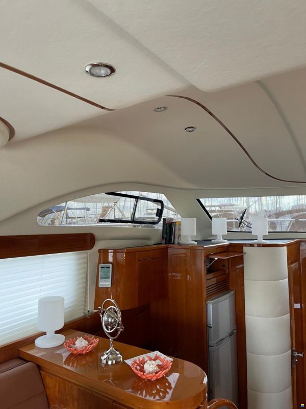 Astondoa 394 Fly