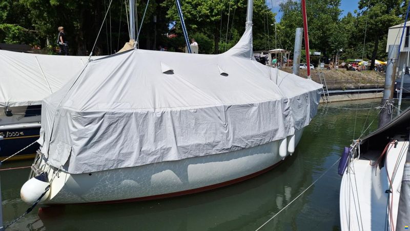 Dufour 2800