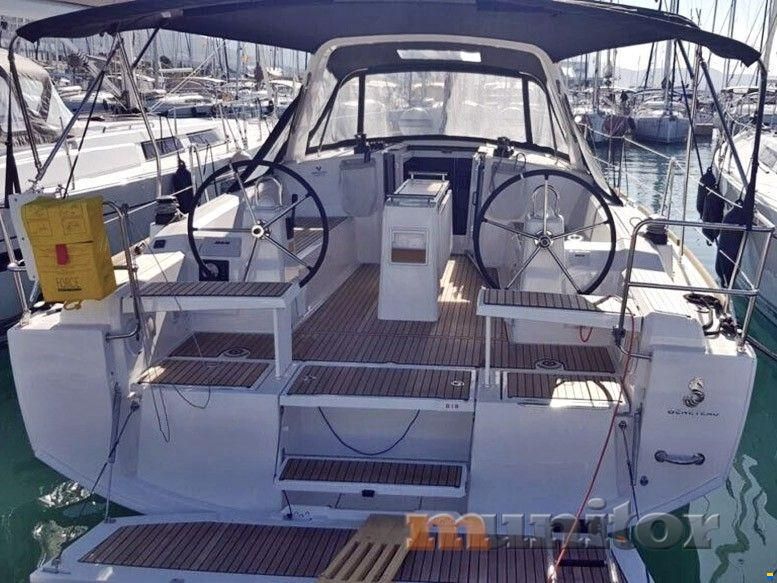 Beneteau Oceanis 38.1