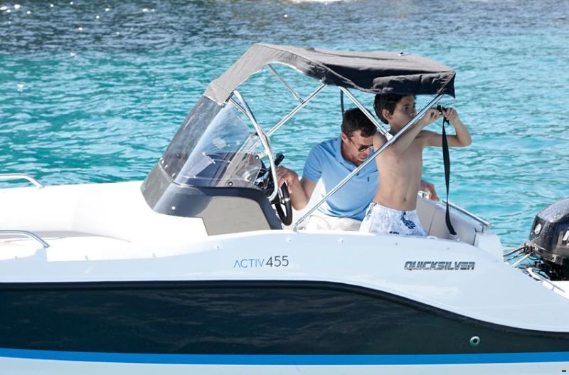 Quicksilver Activ 455 Open
