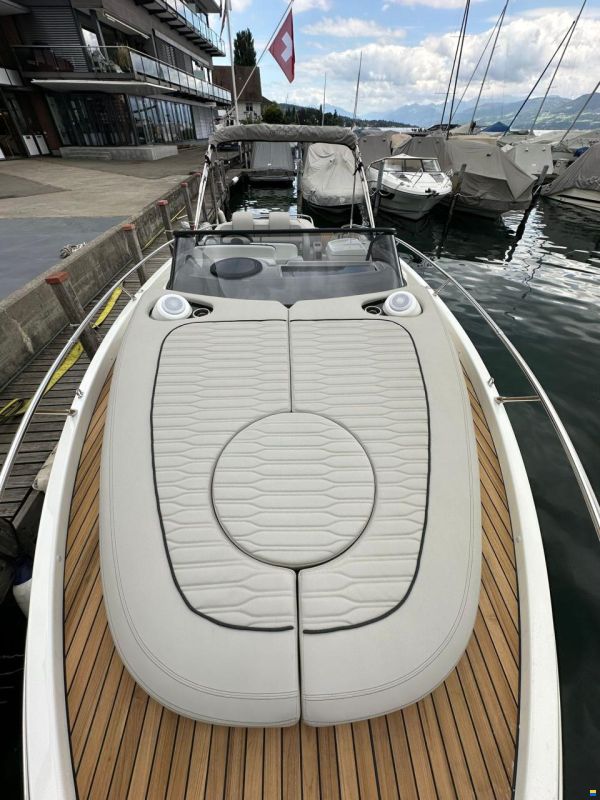 Cranchi E30 Endurance