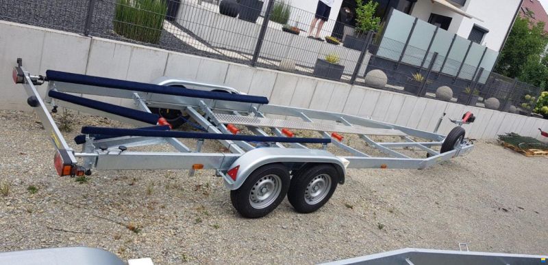 TREFFPUNKT-BOOT PILOB 1,5 - 3,65 T MOTOR