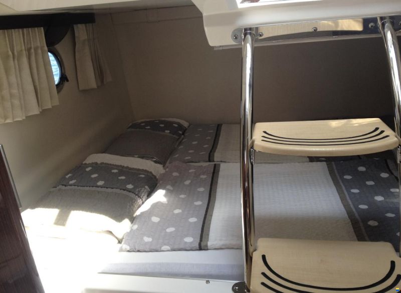 Regal 28 Express