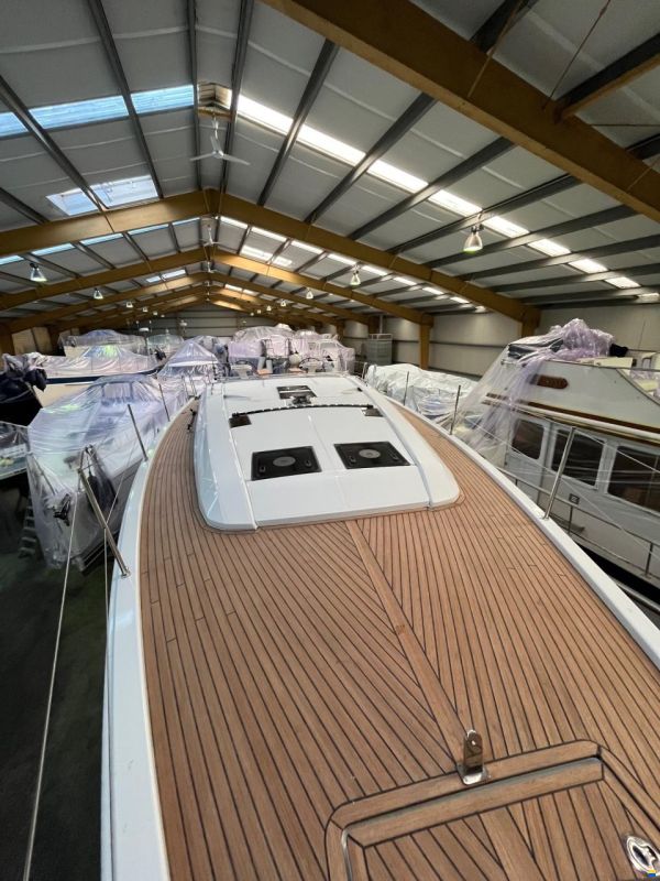 Beneteau Oceanis 47