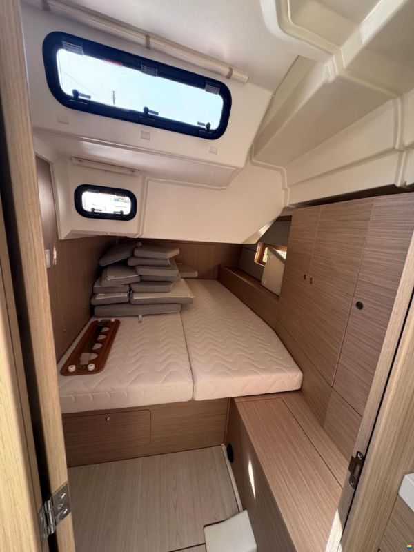 Beneteau Oceanis 47