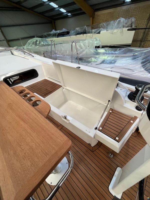 Beneteau Oceanis 47