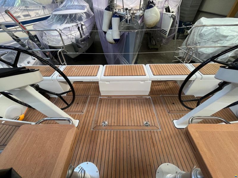 Beneteau Oceanis 47