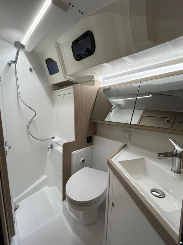 Beneteau Oceanis 47