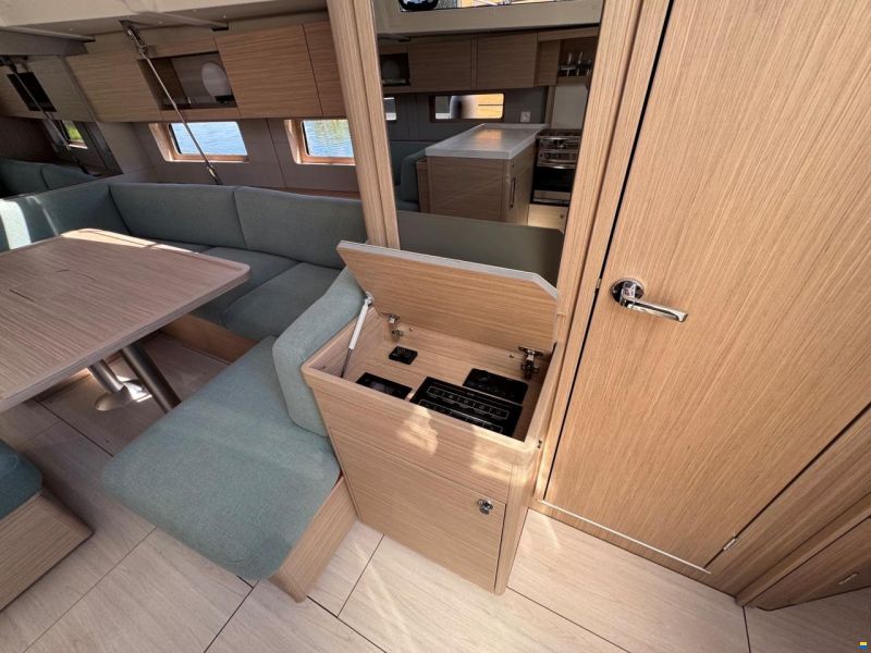 Beneteau Oceanis 47