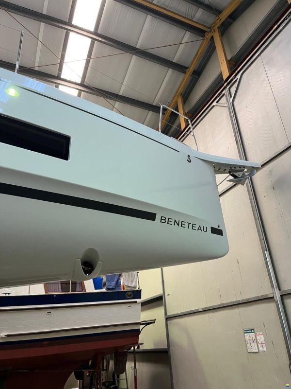 Beneteau Oceanis 47
