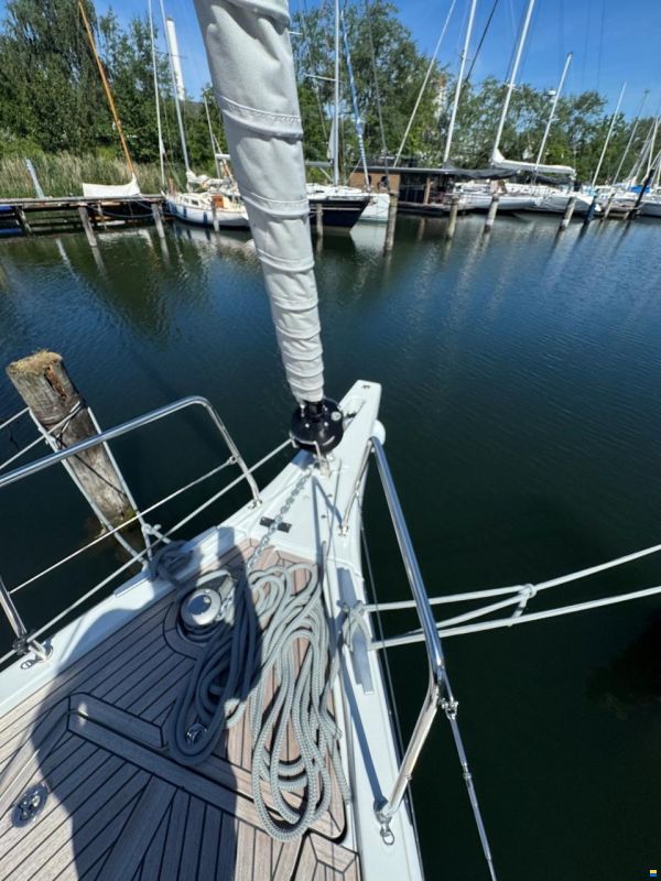 Beneteau Oceanis 47