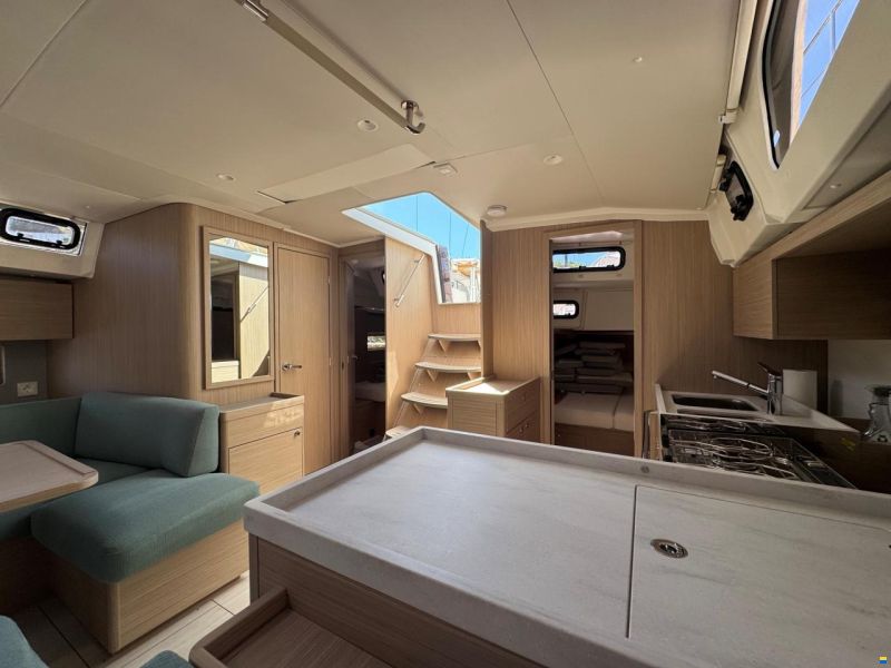 Beneteau Oceanis 47