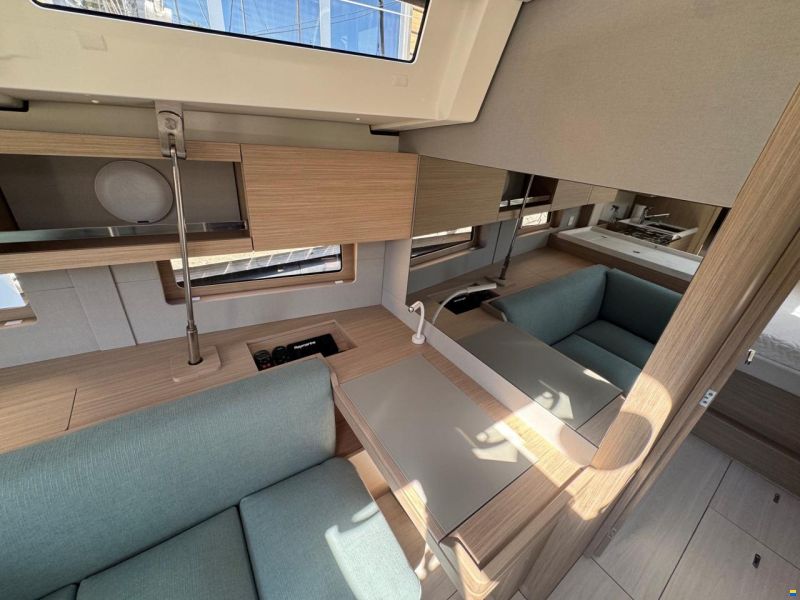 Beneteau Oceanis 47